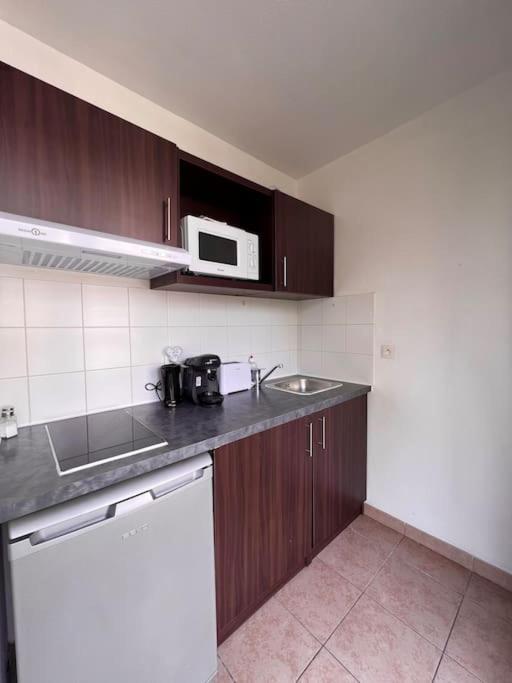 B210 Appartement Disneyland Paris Parking Et Wifi Montevrain Exterior photo